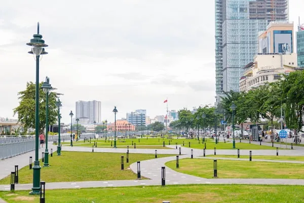 トンドゥックタン通り