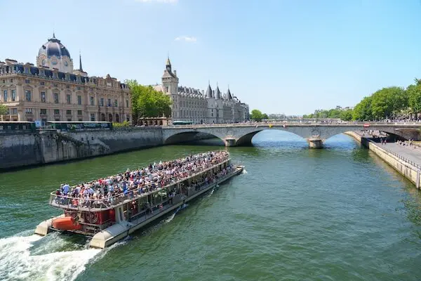 クルージングはいかが