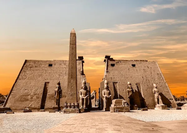 ルクソール神殿