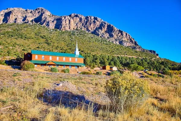 チャールストン山