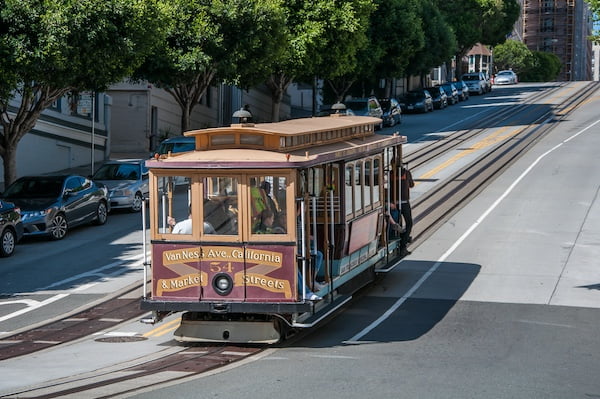 多様な観光スポットを巡ろう