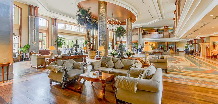 写真:ホテル『ソカ アンコール リゾート』ロビー