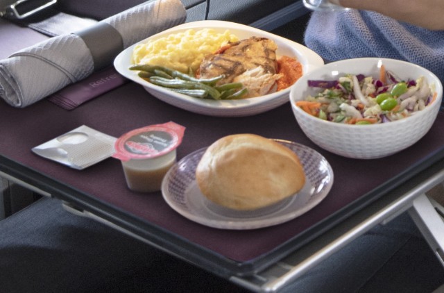 ユナイテッド・プレミアムプラス機内5