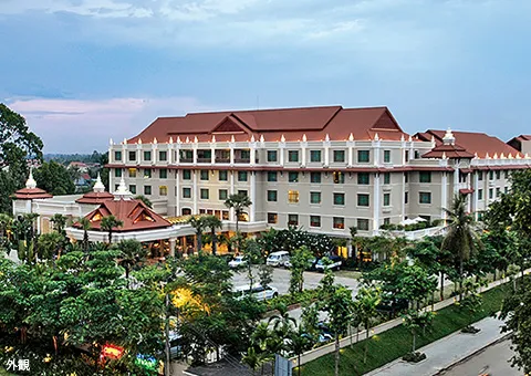 写真：ホテル「ソカ アンコール リゾート」外観