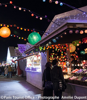 シャンゼリゼ通りのクリスマスマーケット2